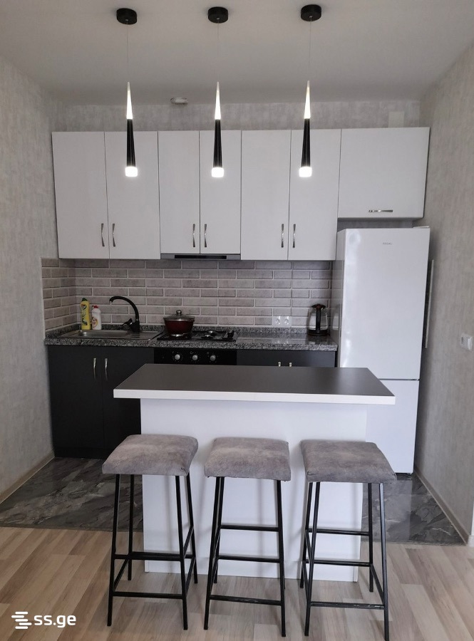 4 - 3 rooms