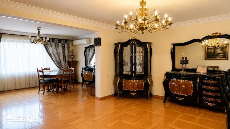 Panaskerteli-Tsitsishvili st. - 5 rooms