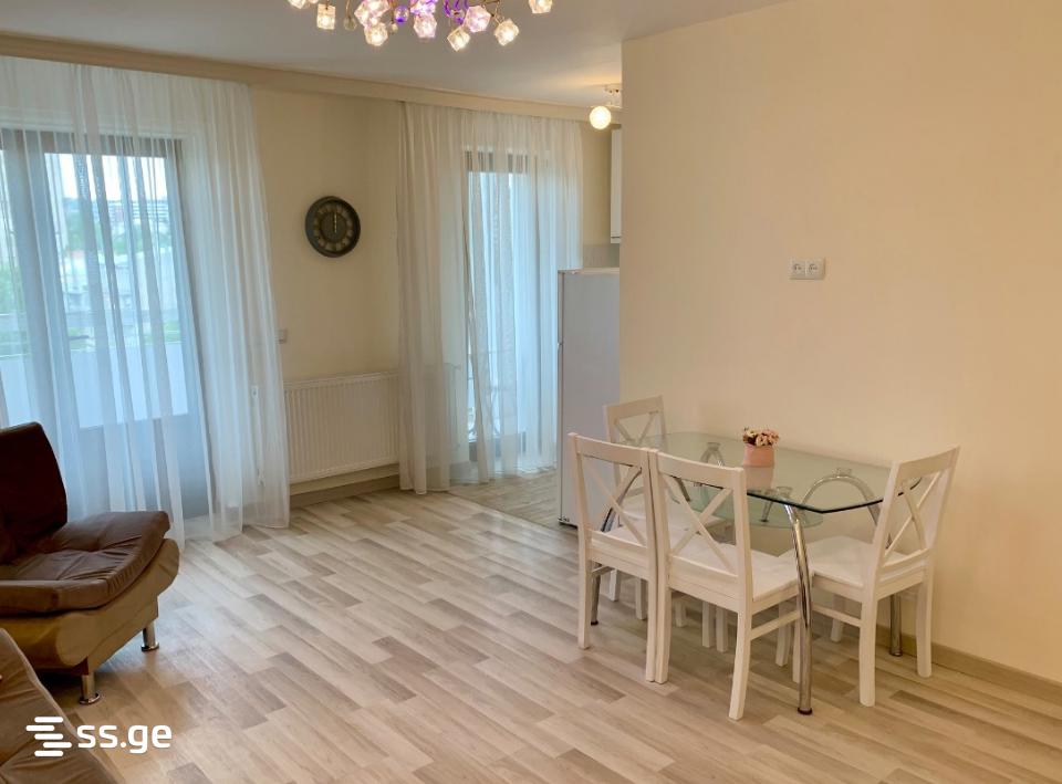 a.wereTlis avenue 15 - 2 rooms
