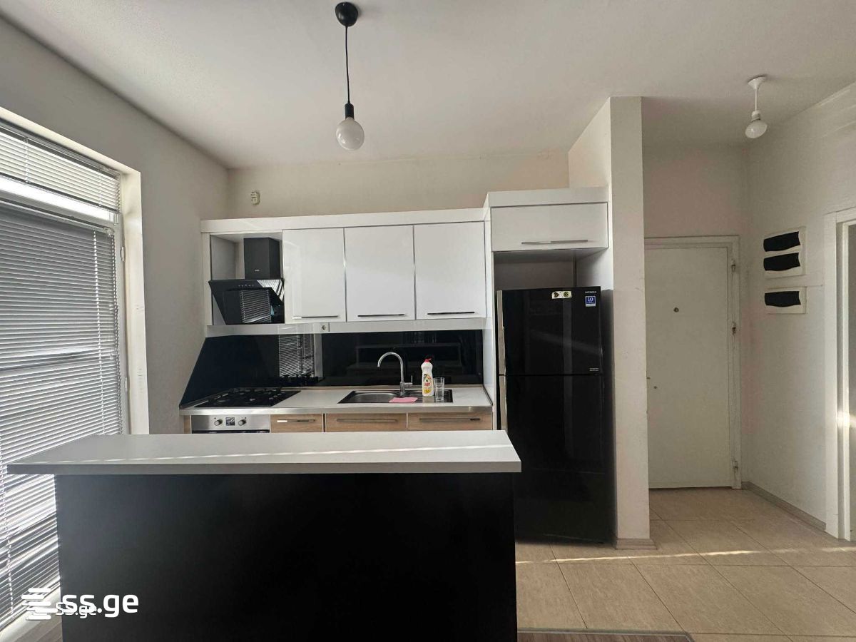 Bob walsh st. - 2 rooms