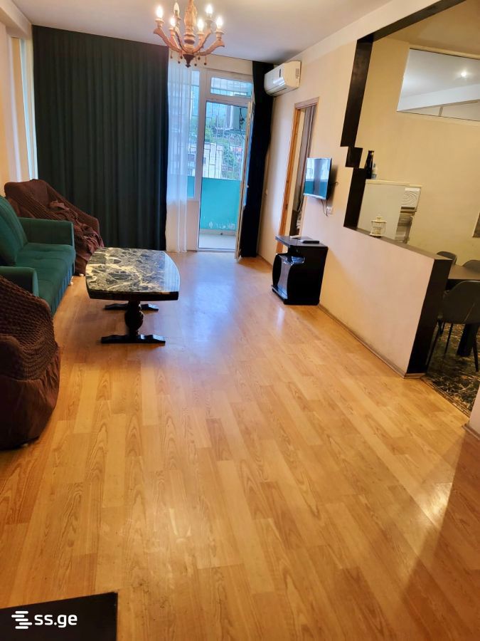 s. cincadze st 38 - 3 rooms
