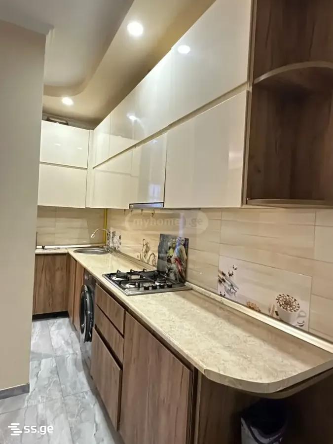 4 - 2 rooms
