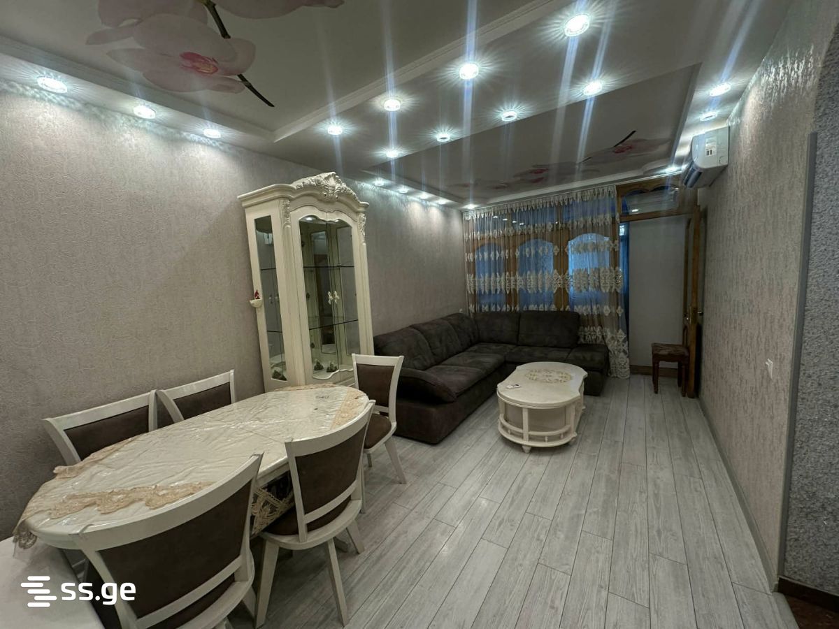 Tazari st. 8 - 3 rooms