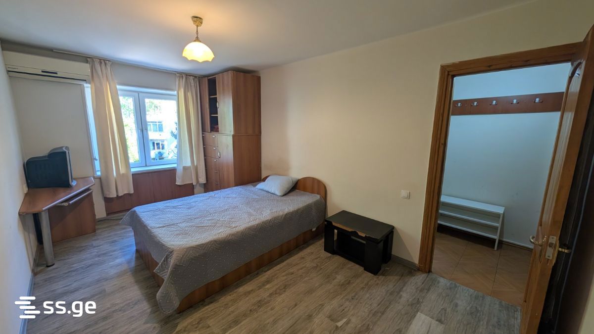 pekini st. 13 - 1 rooms