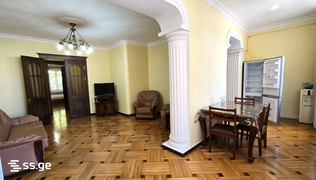 K. Gamsakhurdia st. 38 - 4 rooms