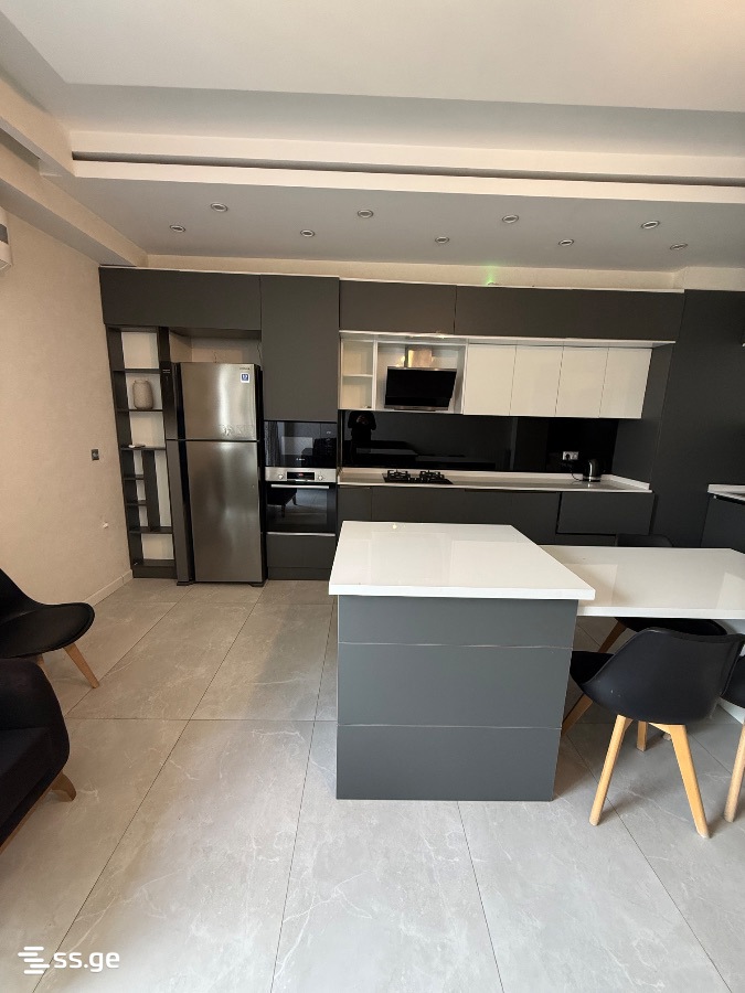 Avalishvili st. 8 - 3 rooms