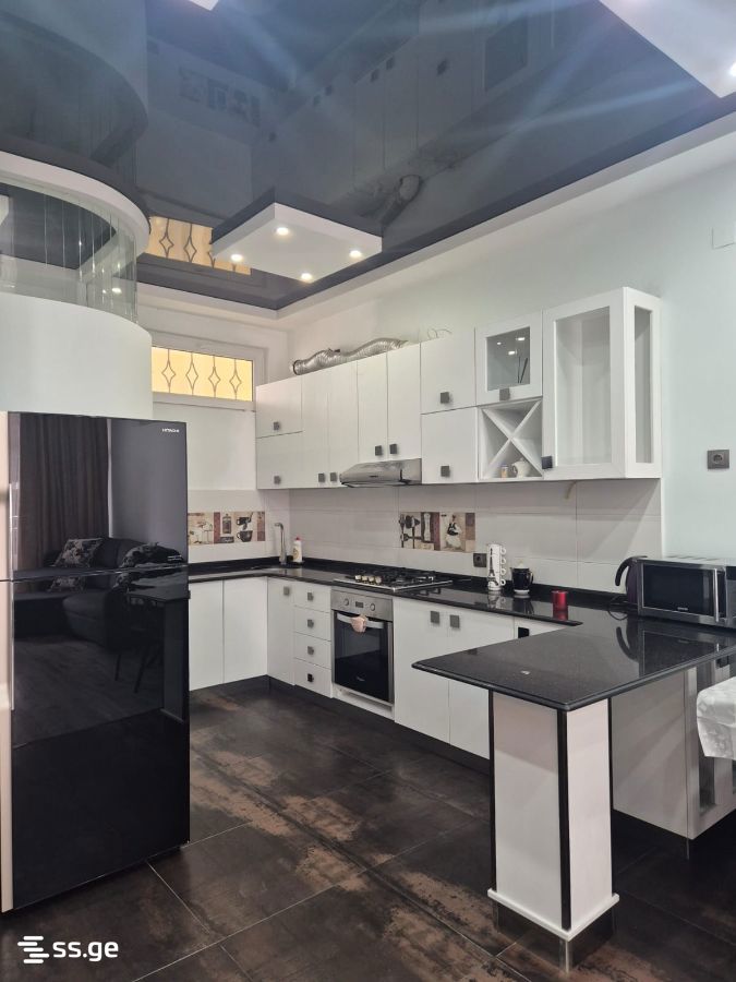 Vazha-Pshavela st. 16 - 3 rooms