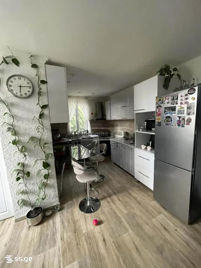 Gotua st. 20ბ - 5 rooms