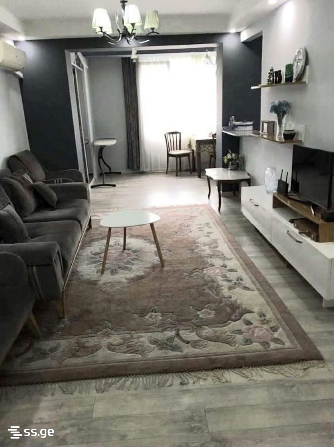 Sh. Rustaveli Ave. 10 - 3 rooms