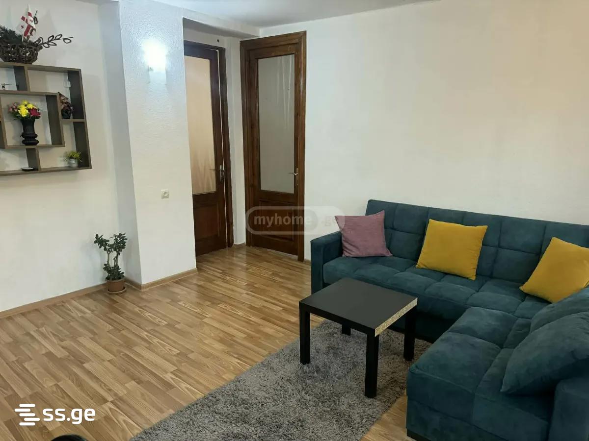 st. nikolozi st. - 3 rooms