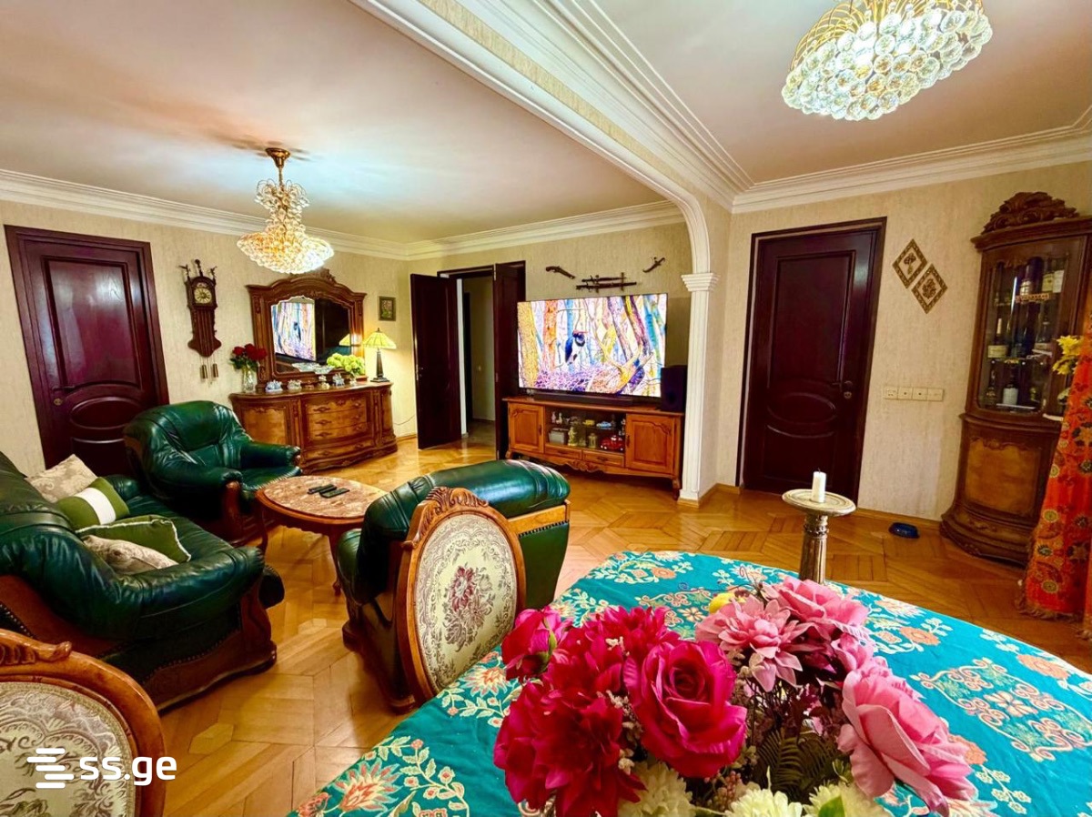 noneshvili st. 10 - 4 rooms