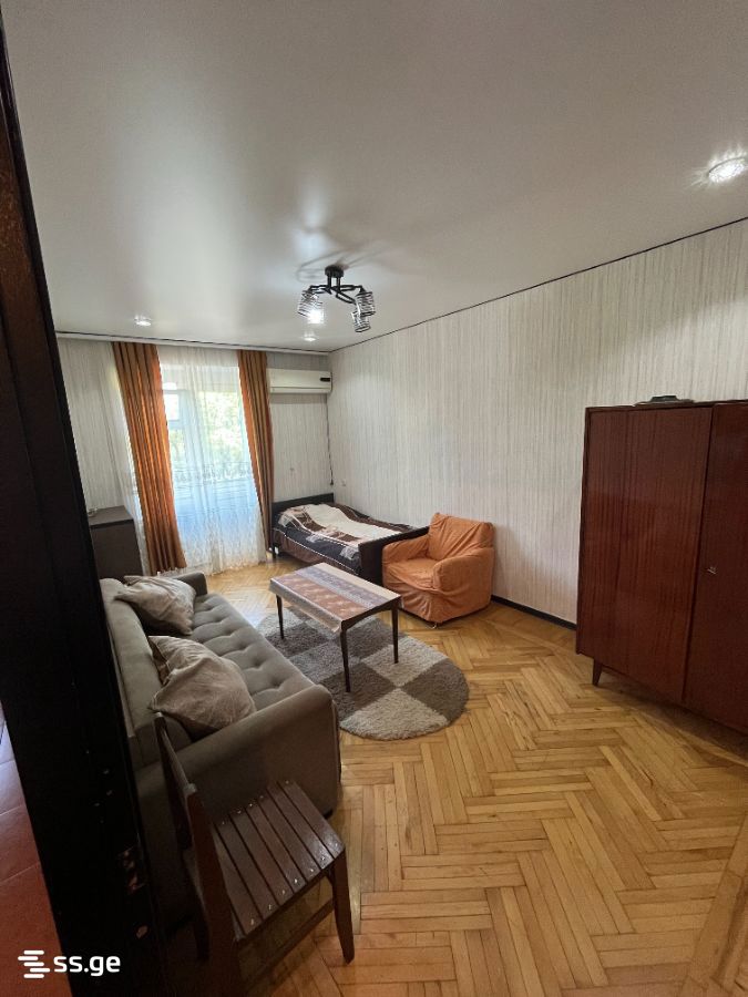 138 - 1 rooms