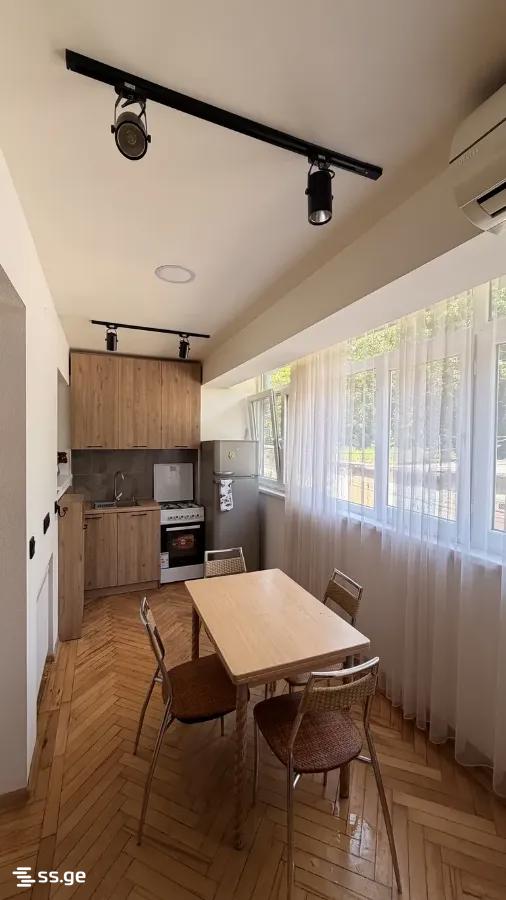 zakariadze st. 5 - 3 rooms