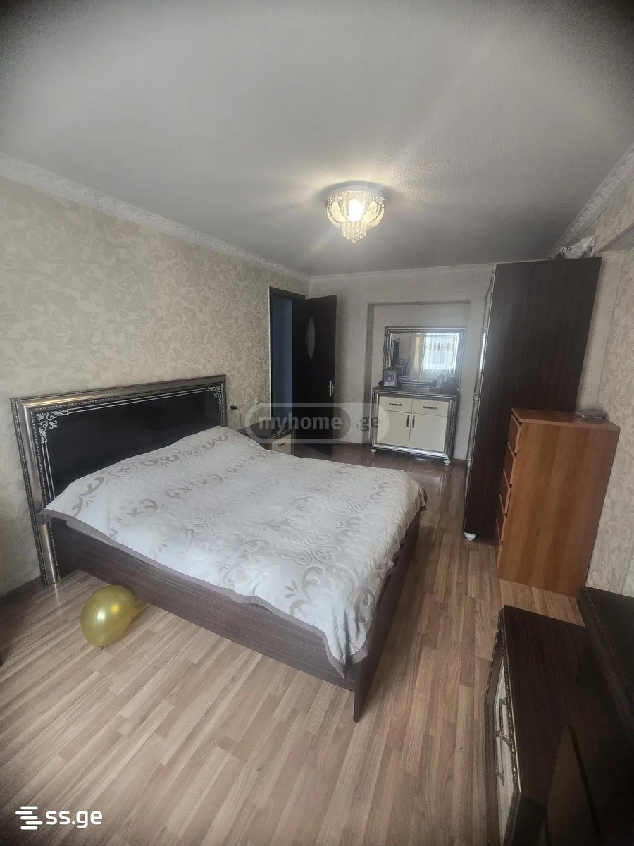 pekini st. 21 - 3 rooms