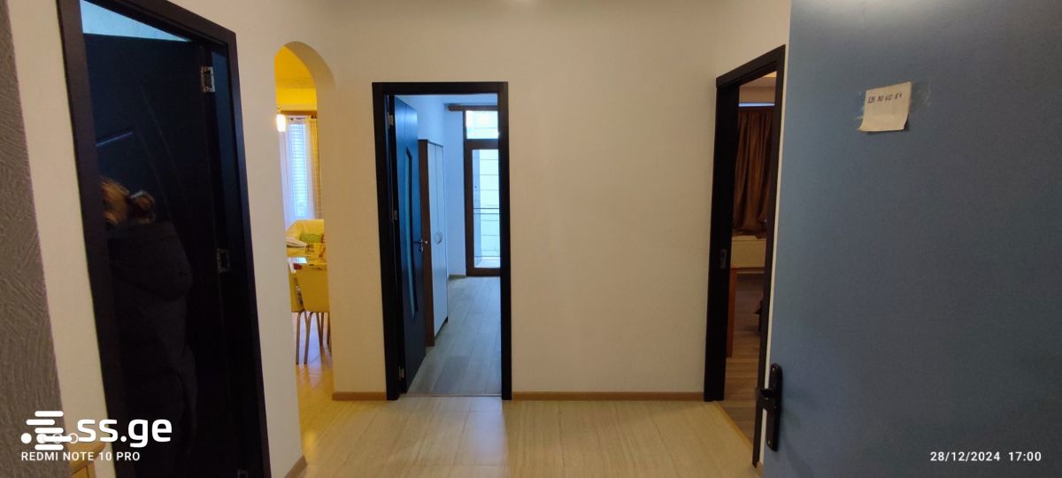gazapkhuli st. 27 - 3 rooms