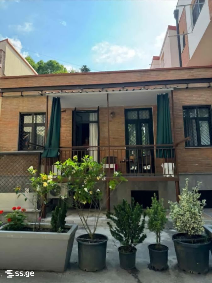 erekle II st. 9 - 2 rooms