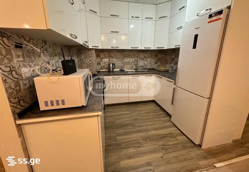 nucubidze st. 121 - 4 rooms