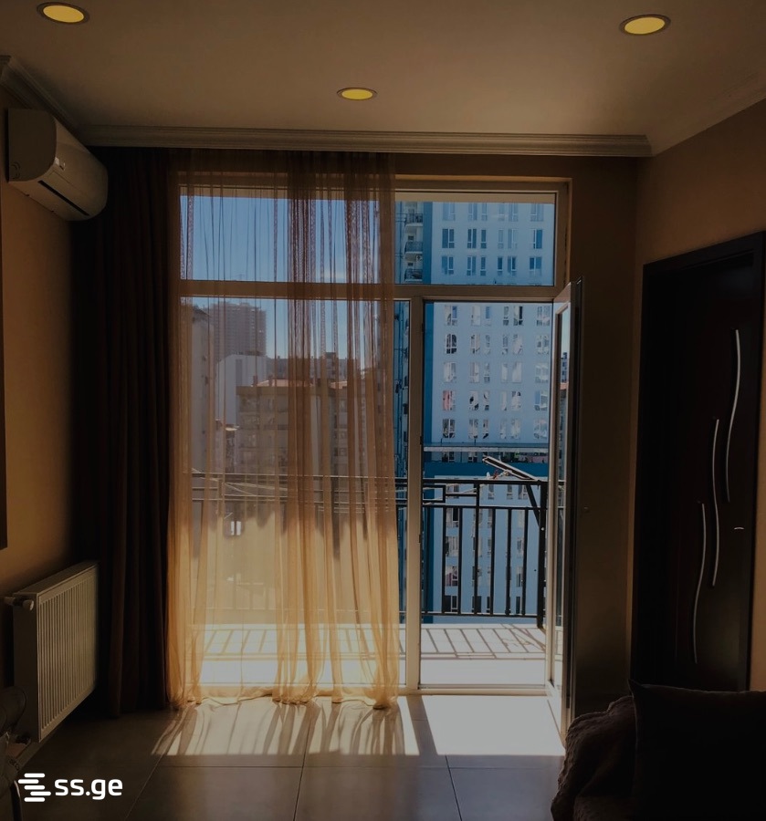 32 - 3 rooms