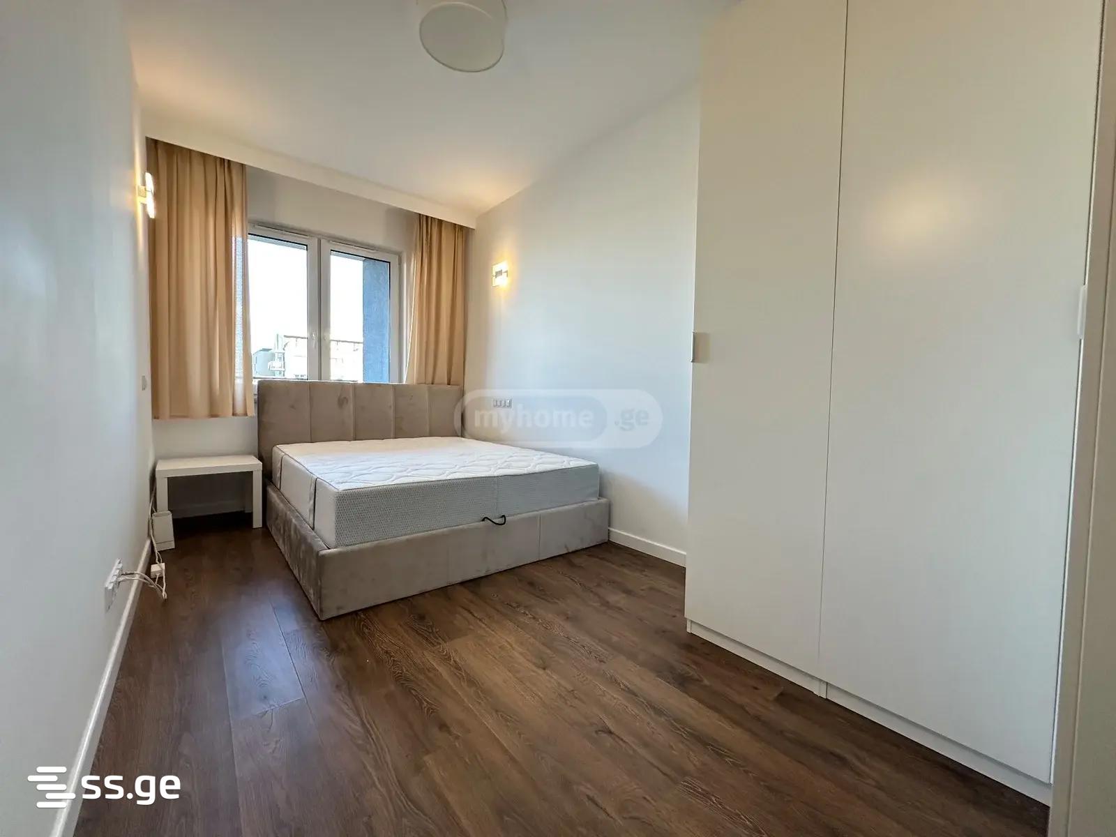 t. eristavi st. (Sanzona) - 2 rooms