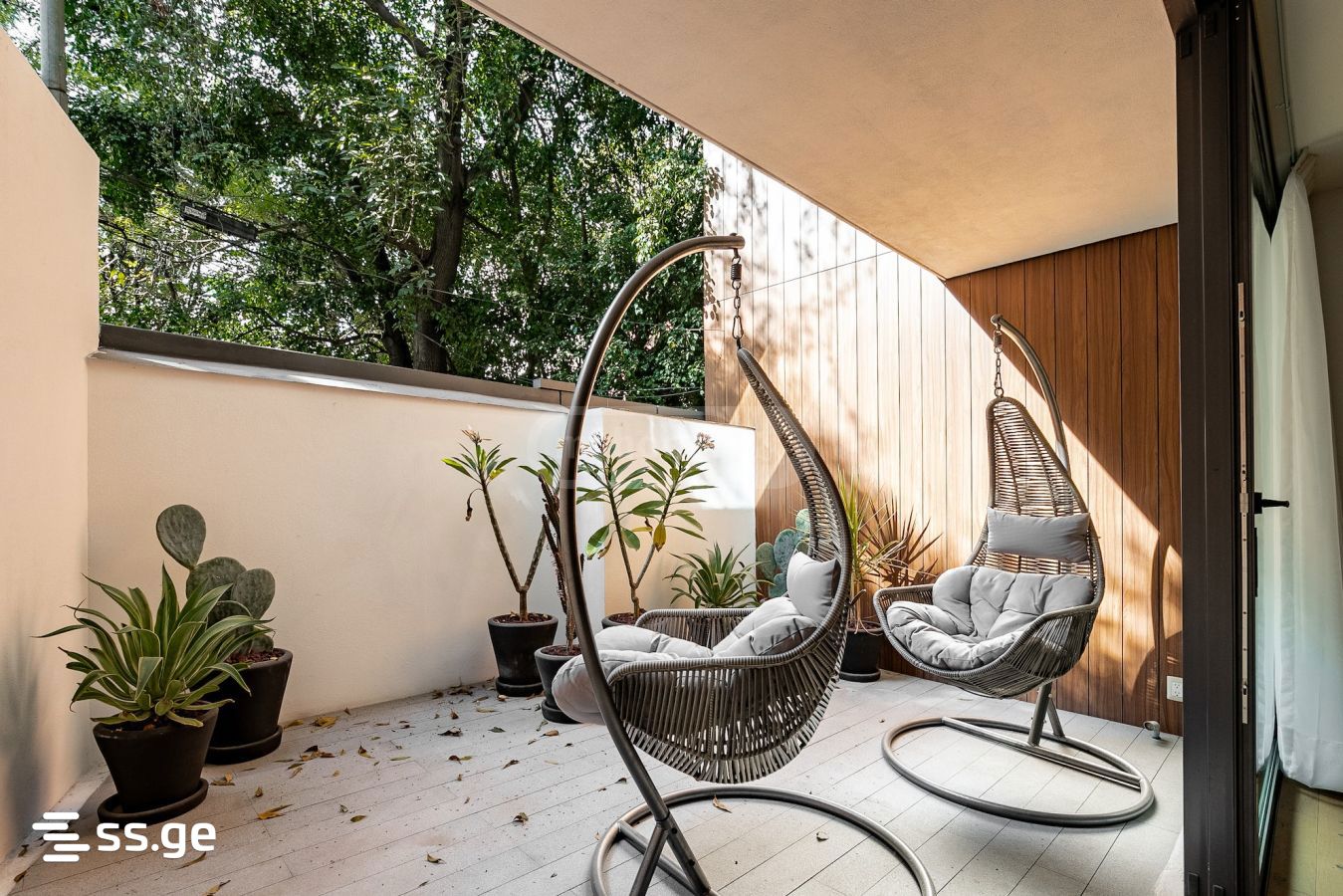 chonkadze st. 12 - 5 rooms