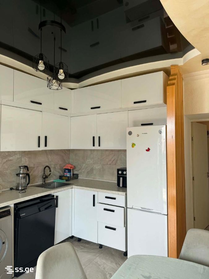 11 - 4 rooms