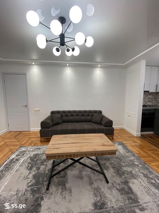35 - 3 rooms