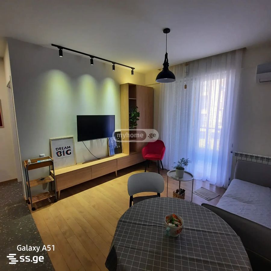 Kvatchadze st. 19 - 2 rooms