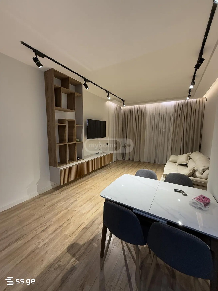 Marshal Archil Gelovani Ave. - 3 rooms