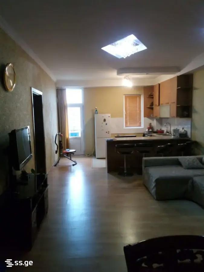 O.Lortkipanidze st. 8 - 3 rooms