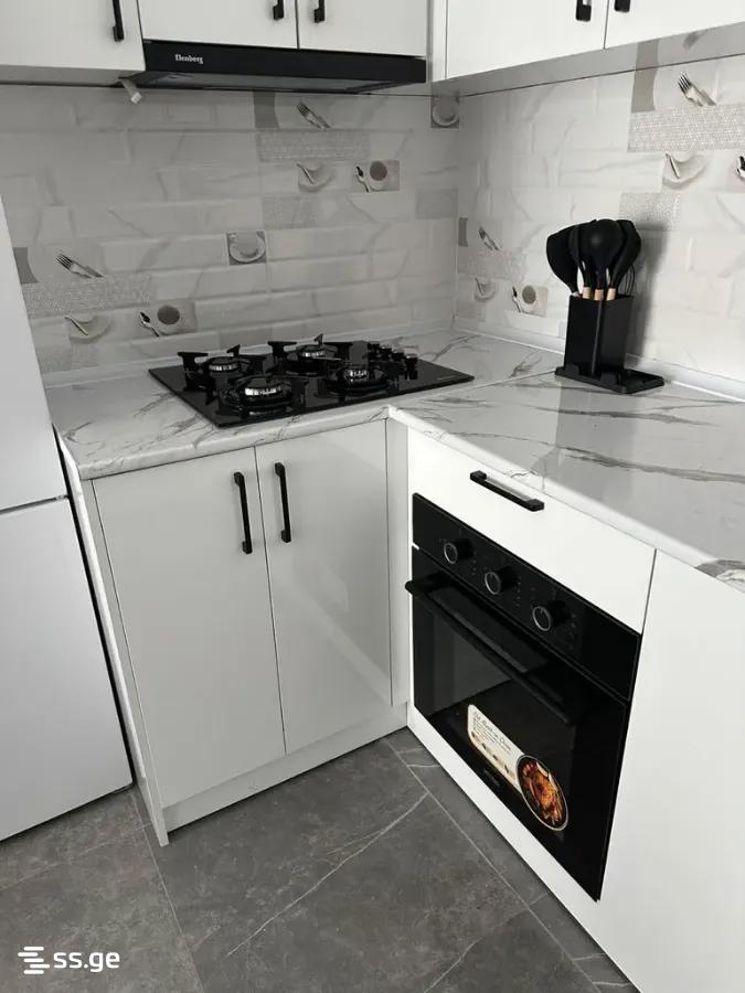 V. Topuridze st. 0 - 2 rooms