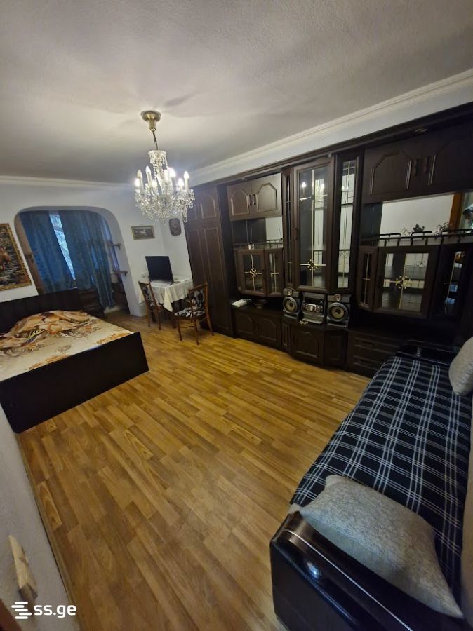 Gr. Robakidze Ave დიღმის მასივი,მე-2კვარტალი - 1 rooms