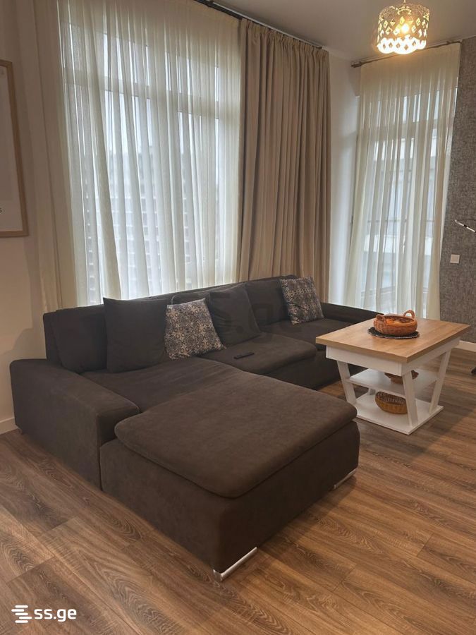 Lech and Maria Kaczynski street 5 - 3 rooms