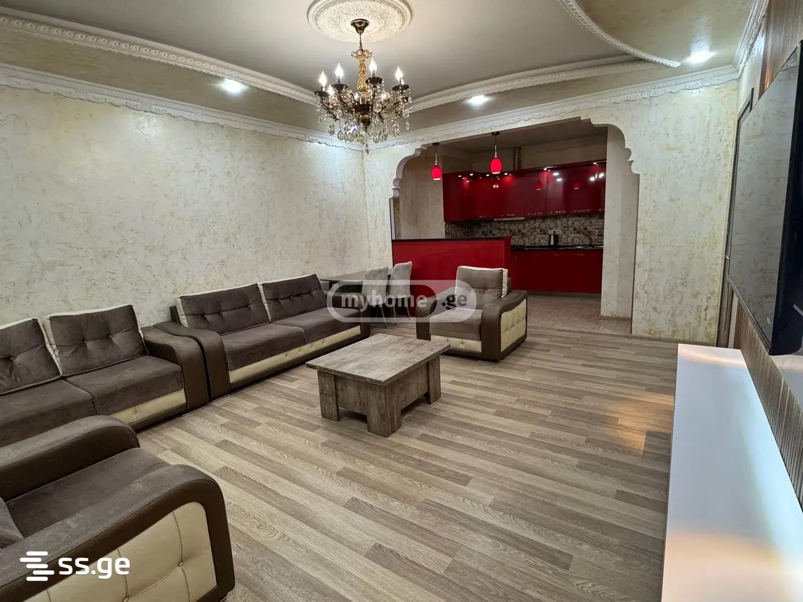 24 - 3 rooms