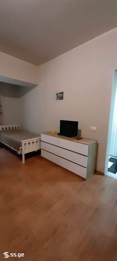 V. Topuridze st. 1 - 3 rooms