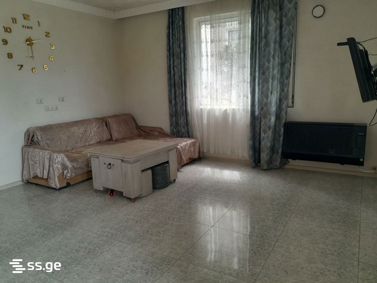 2 - 3 rooms