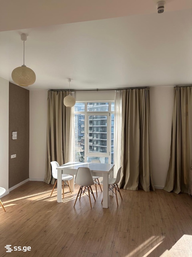 Lech and Maria Kaczynski street 5 - 3 rooms