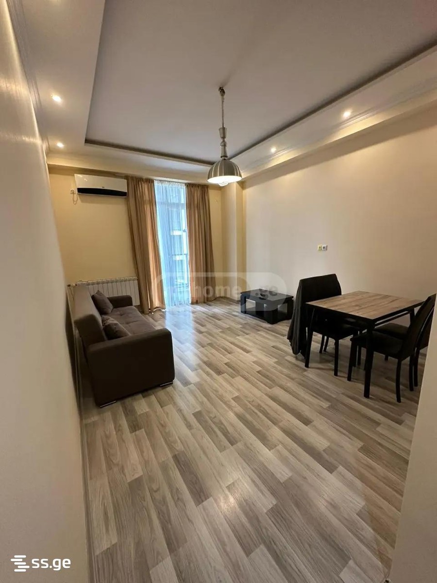 sairme st. 55 - 2 rooms