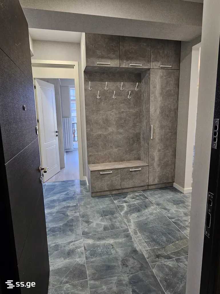 navtlugi st. 2 - 3 rooms