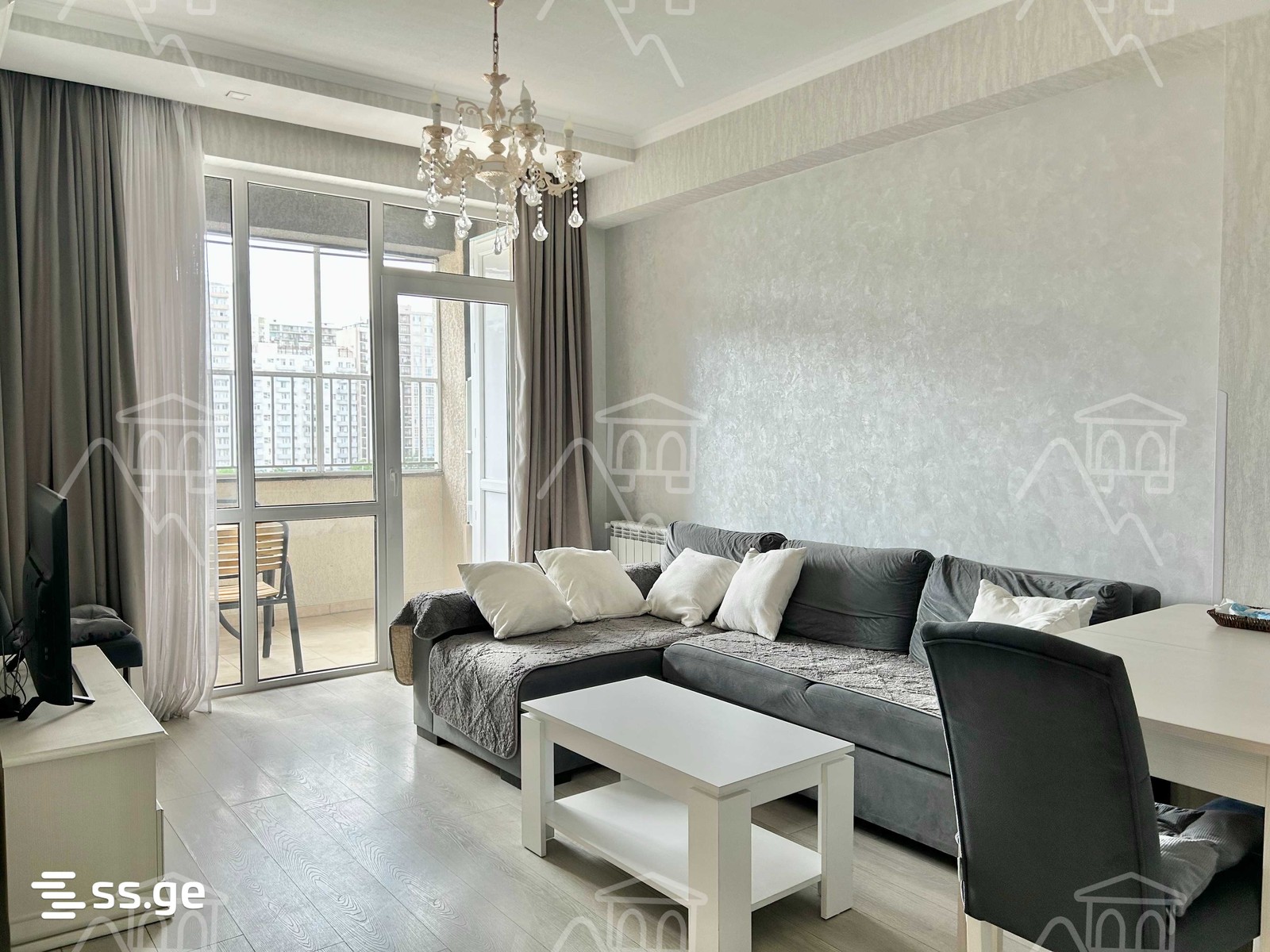 kavtaradze st. 19 - 3 rooms