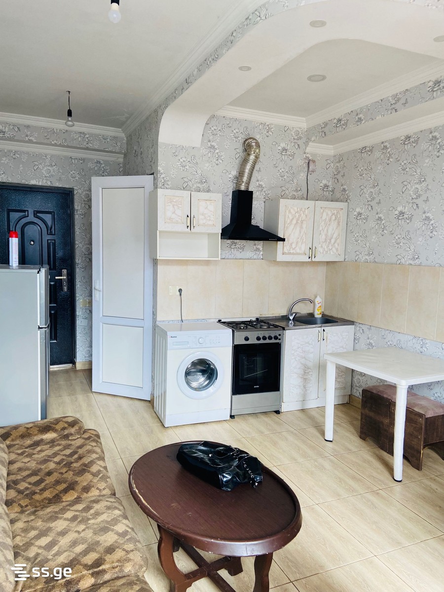 a.wereTlis avenue მეტროსთან - 2 rooms