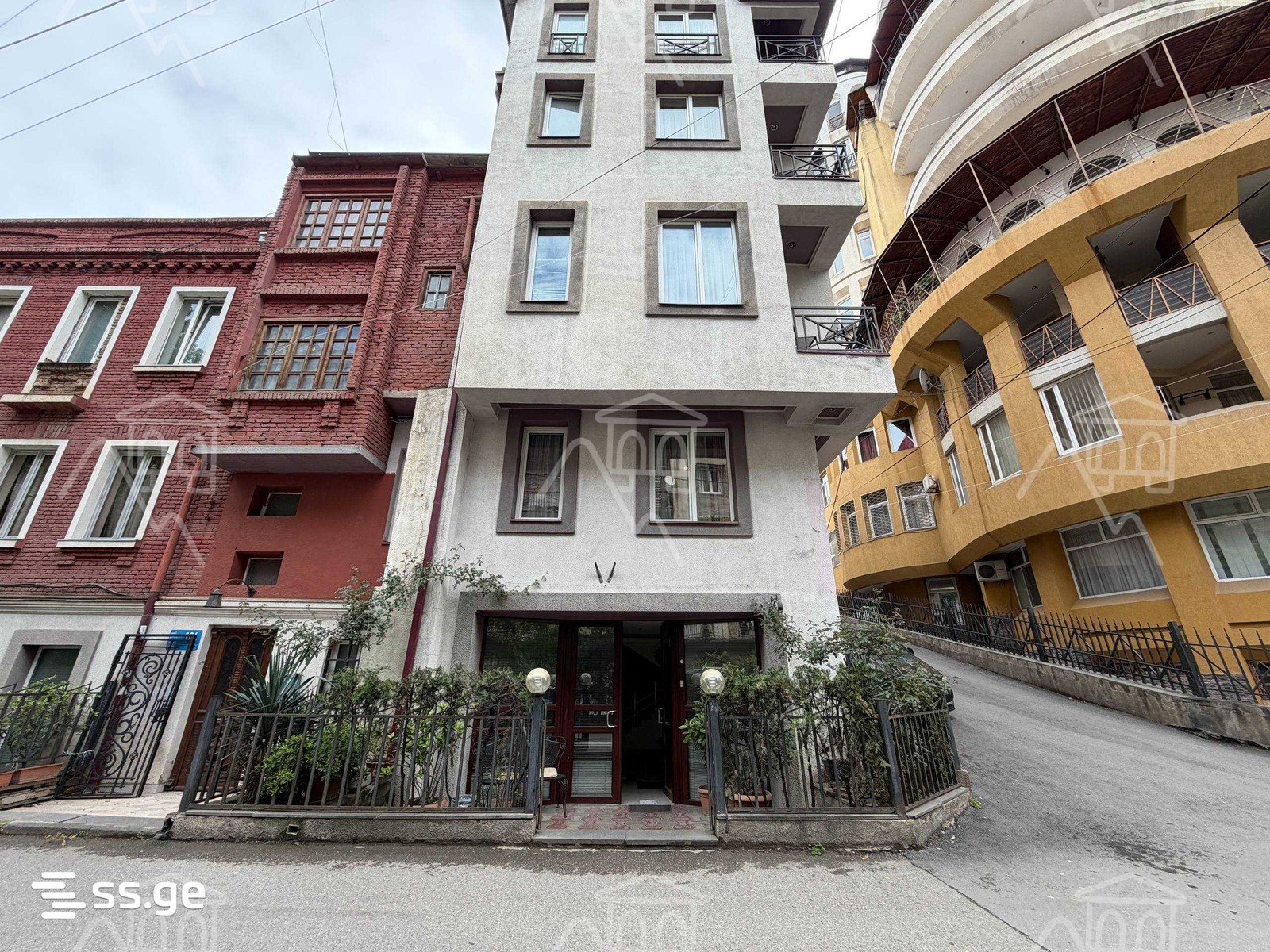 t. tabidze st. 104 - 1 rooms