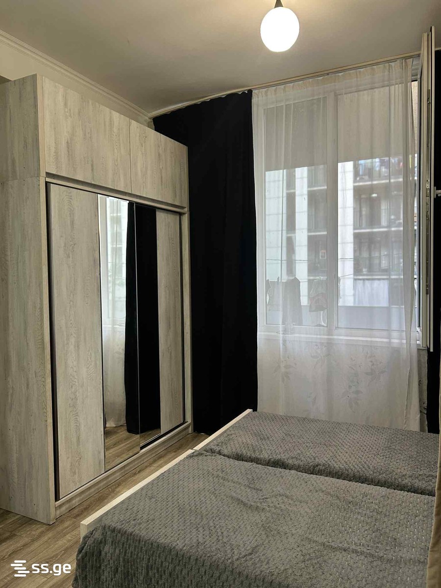 navtlugi st. - 1 rooms