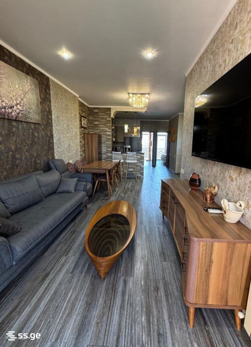 Khimshiashvili st. 20 - 4 rooms