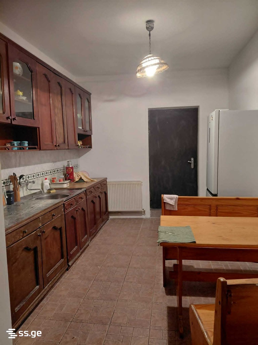 Beri Gabriel Salosi Ave. - 3 rooms