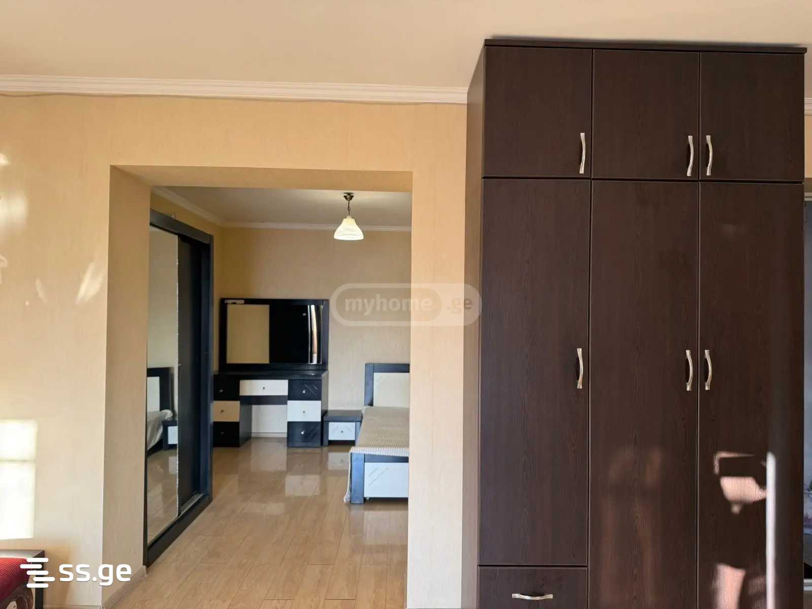 a.wereTlis avenue 87 - 2 rooms