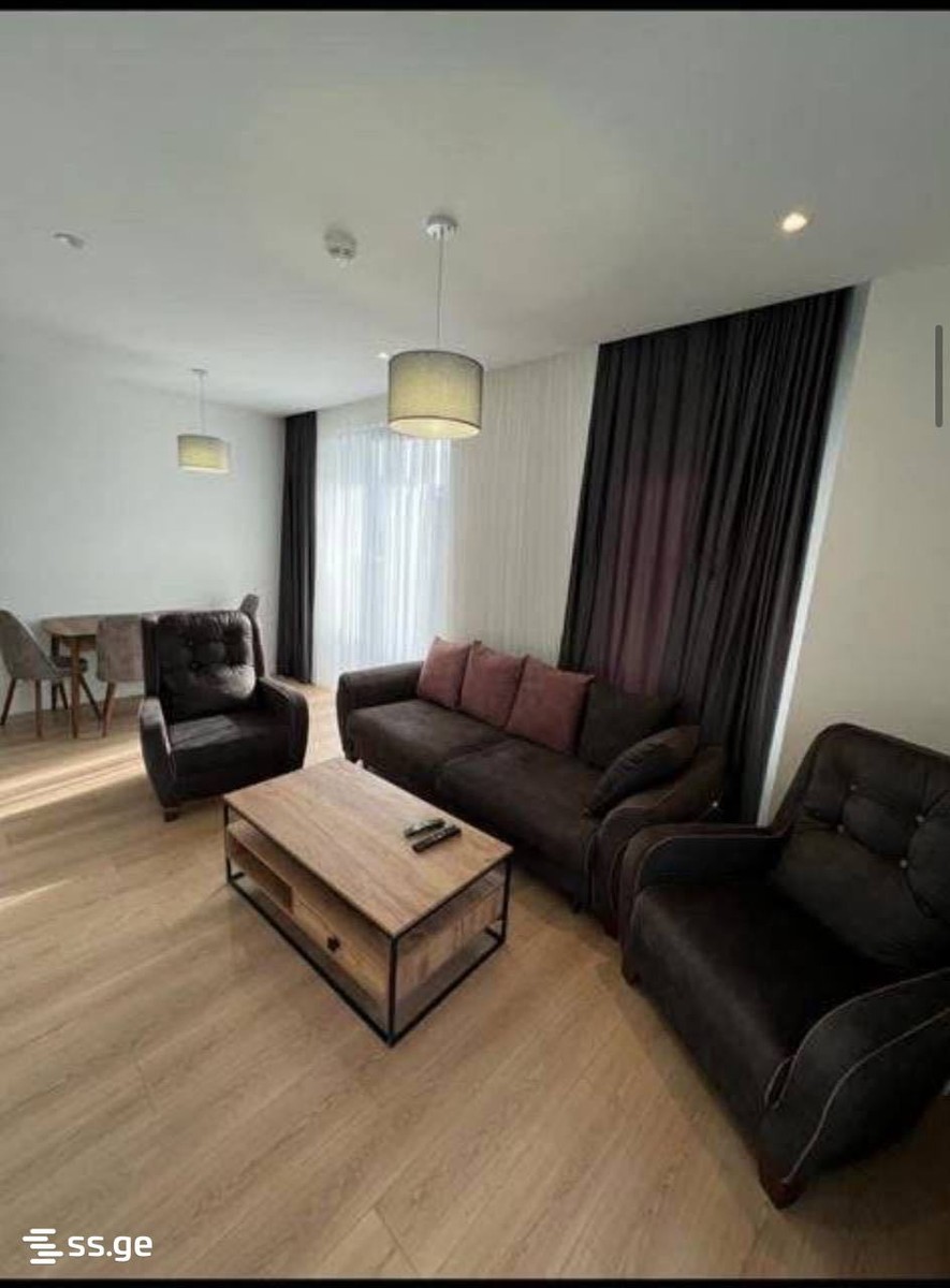 Lech and Maria Kaczynski street 5 - 3 rooms