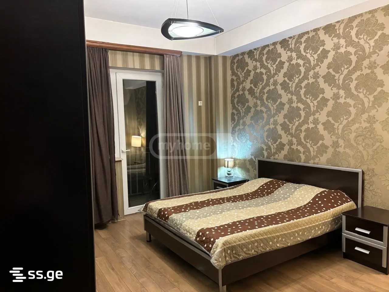 tarkhnishvili st. 4 - 3 rooms