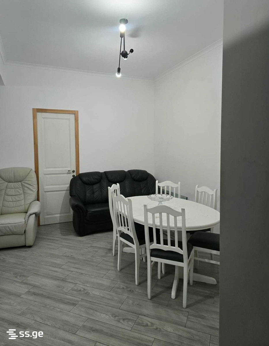 Avsahni st. მეორე შესახვევისახლი2 - 3 rooms