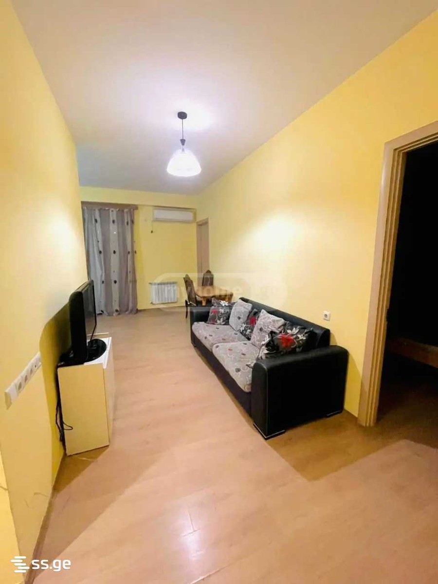 moskovi ave 24ვ - 3 rooms