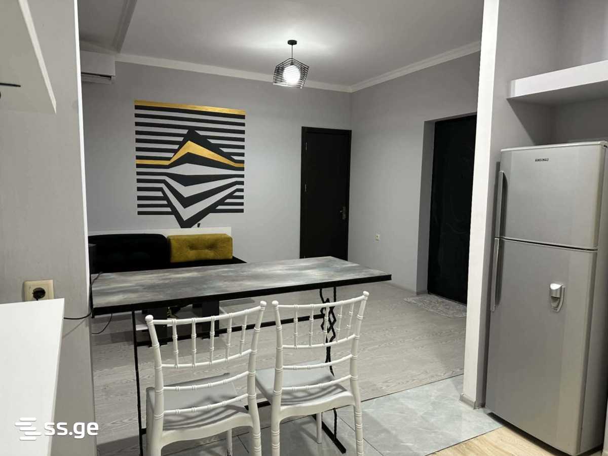 . - 2 rooms